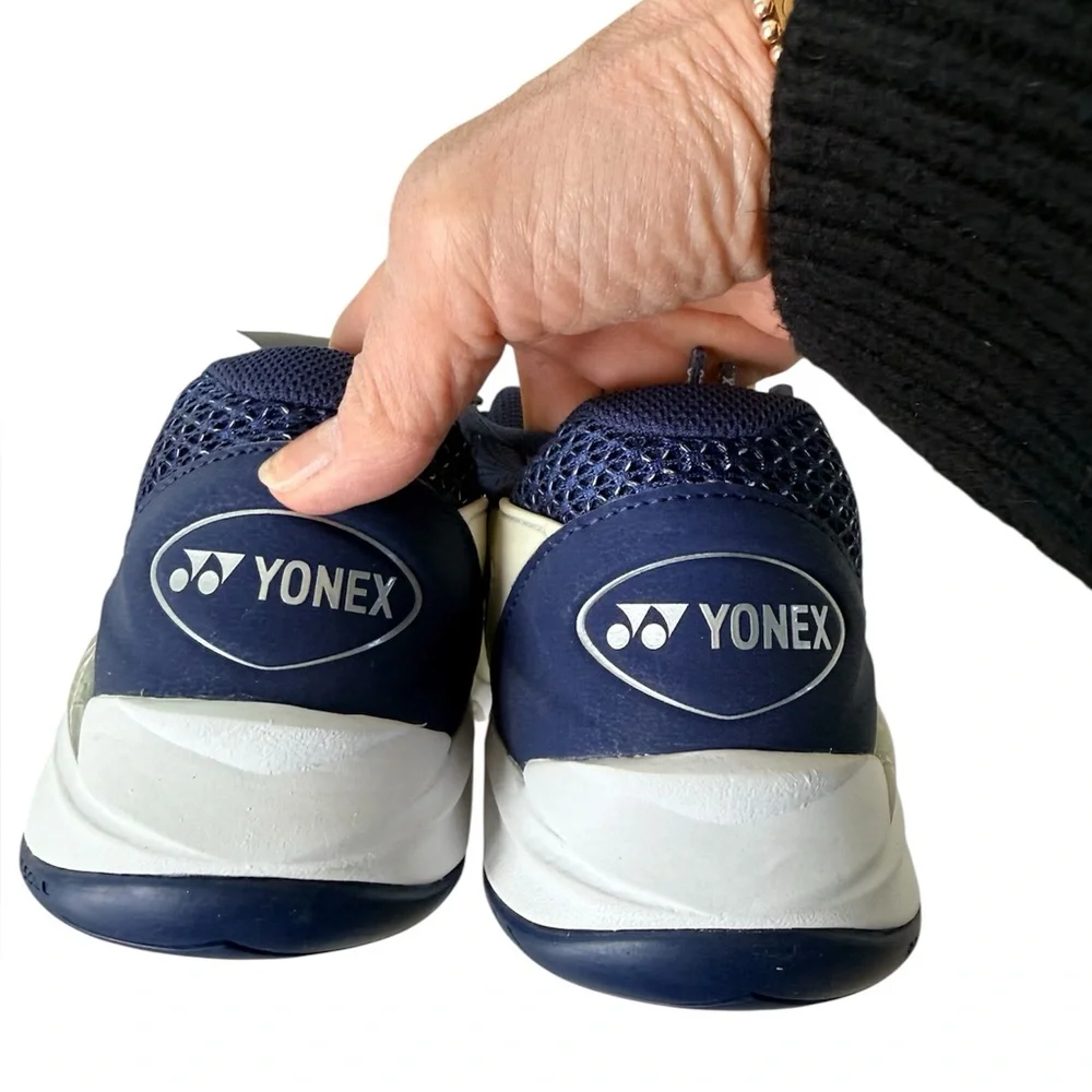 Yonex Power Cushion Eclipsion2 white and navy size W 9.5 or M 8 - Picture 8 of 10